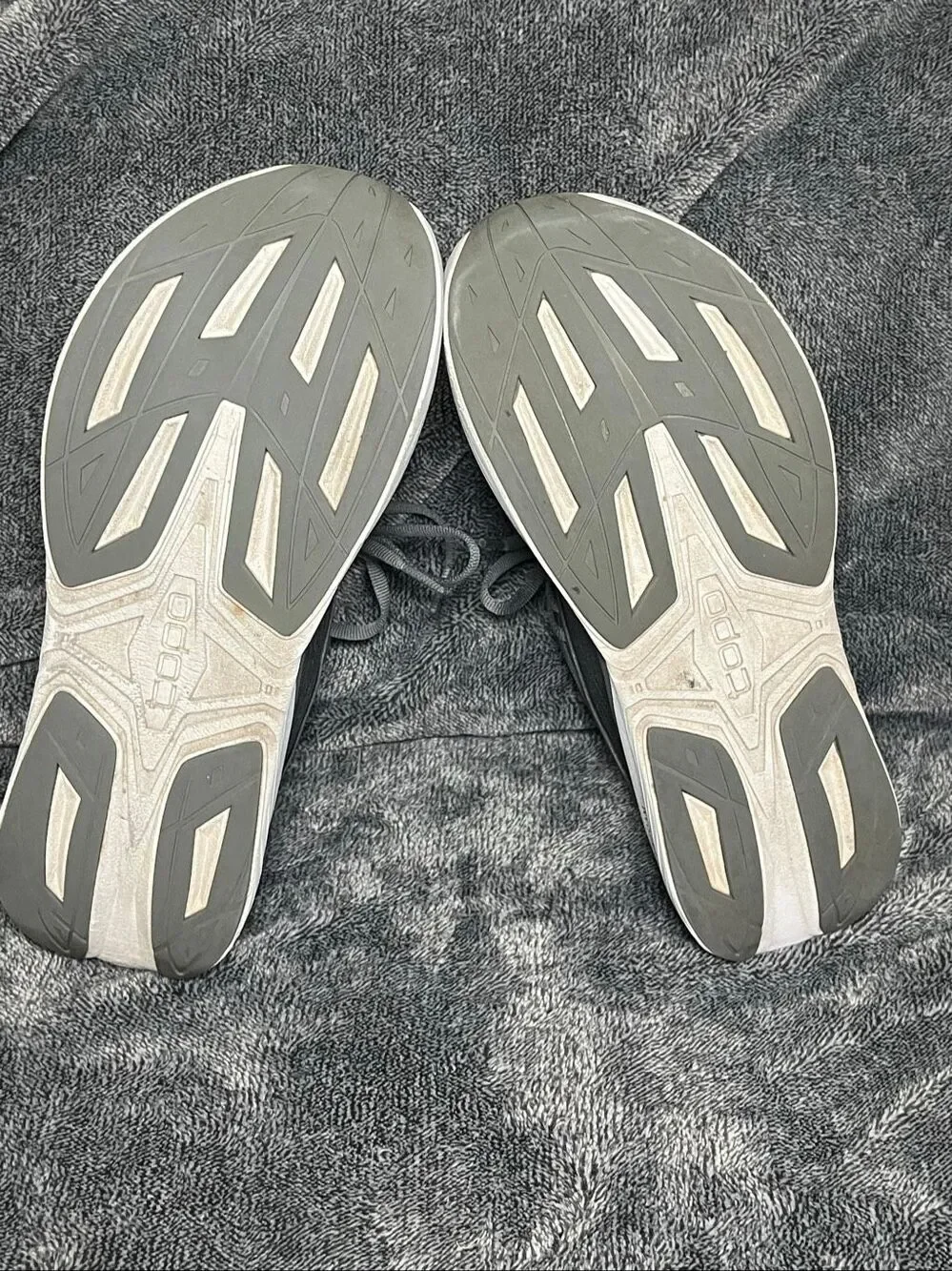 Topo Athletic Phantom 4 Women's 7.5 Wide Grey Running Shoes 5mm Drop W-Phantom 4